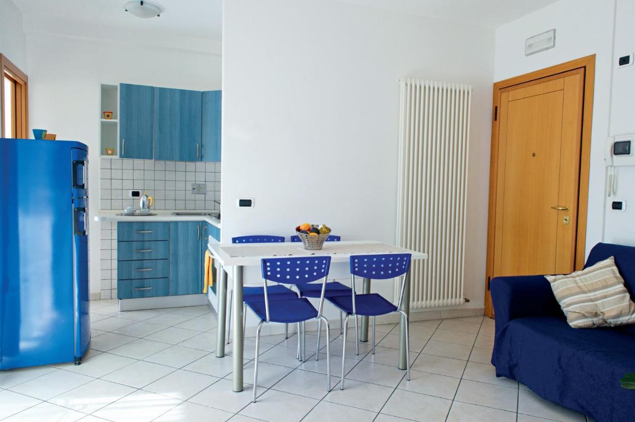 Residenza Raggio Apartment ริชโชเน ภายนอก รูปภาพ