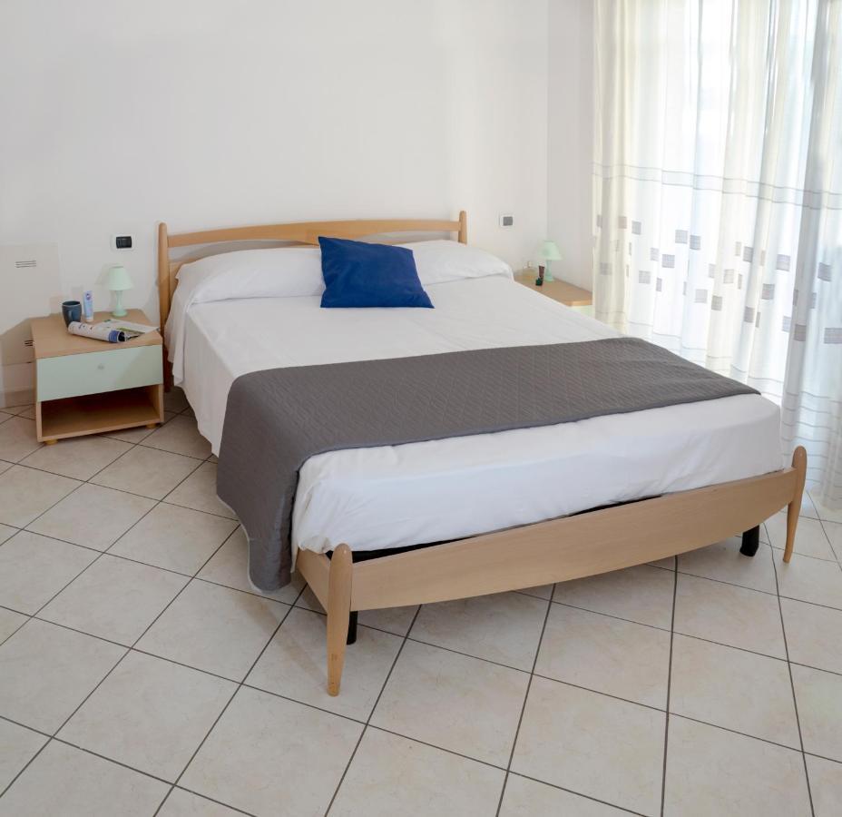 Residenza Raggio Apartment ริชโชเน ภายนอก รูปภาพ