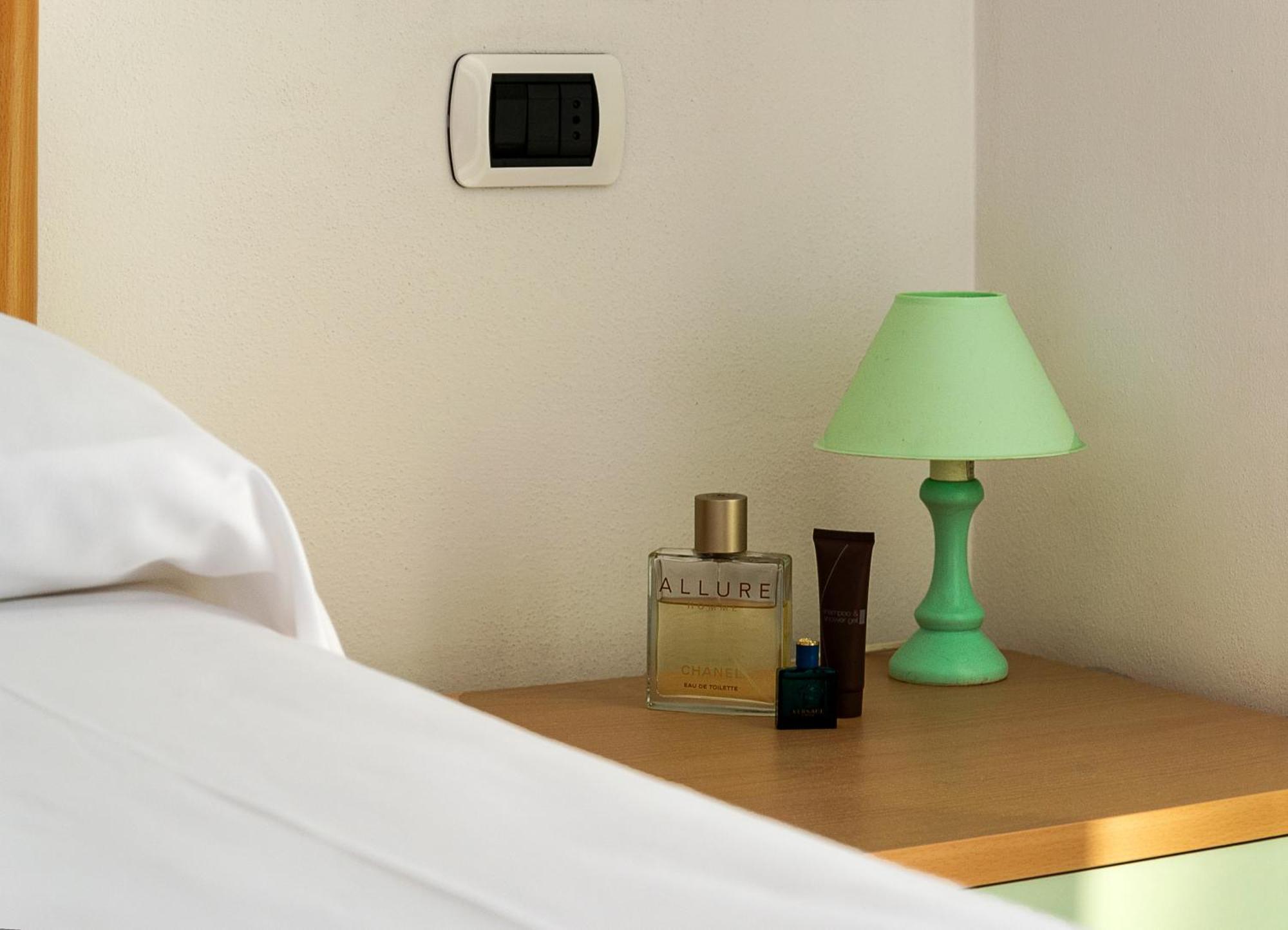Residenza Raggio Apartment ริชโชเน ภายนอก รูปภาพ